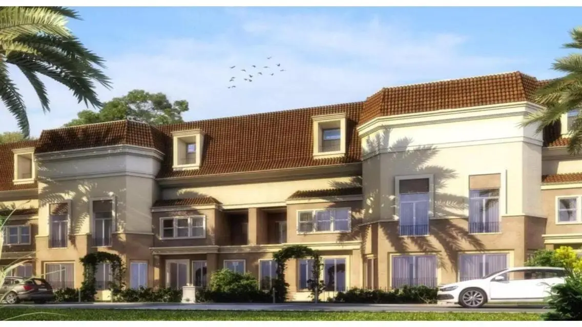 Luxurious Apartment with Balcony and Shared Pool