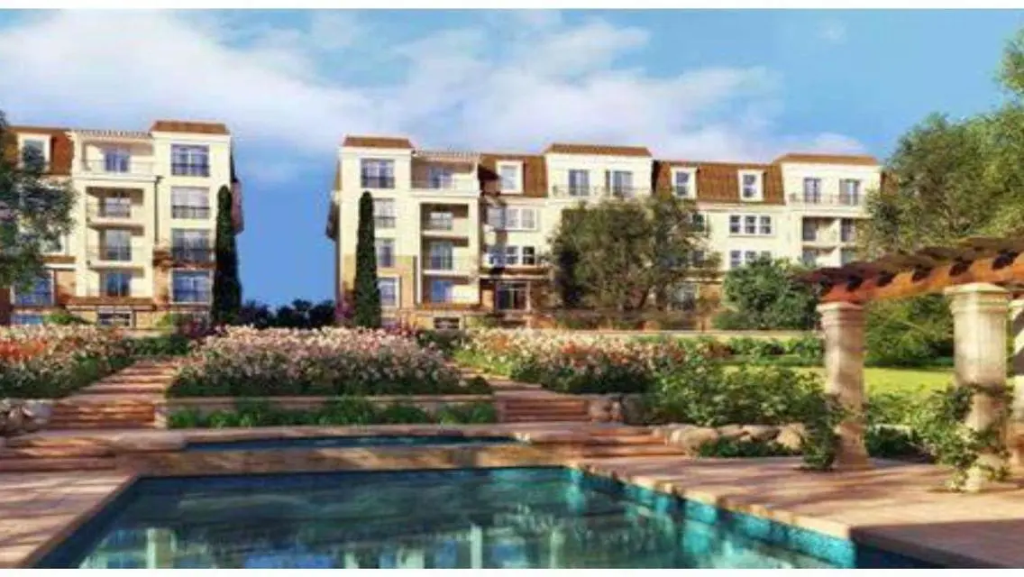 Luxurious Apartment with Balcony and Shared Pool
