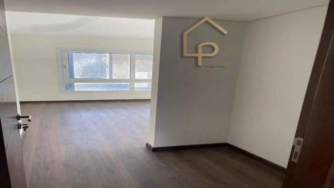 Stunning Apartment for Sale in Phase 1