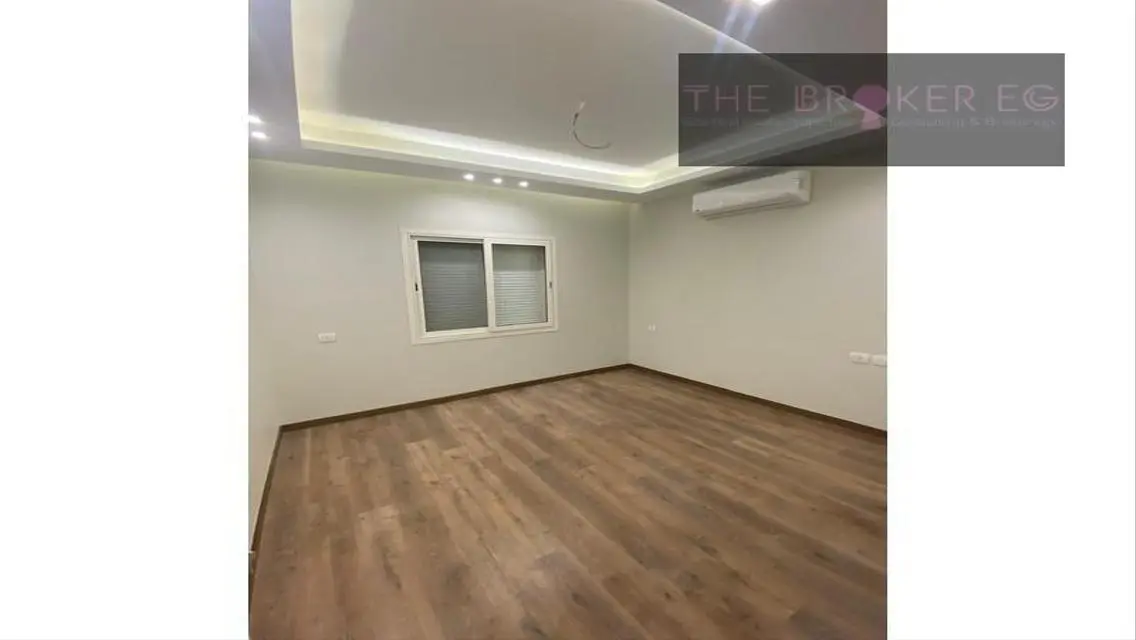 Luxury Apartment with 550 Sqm Space and Community Pool