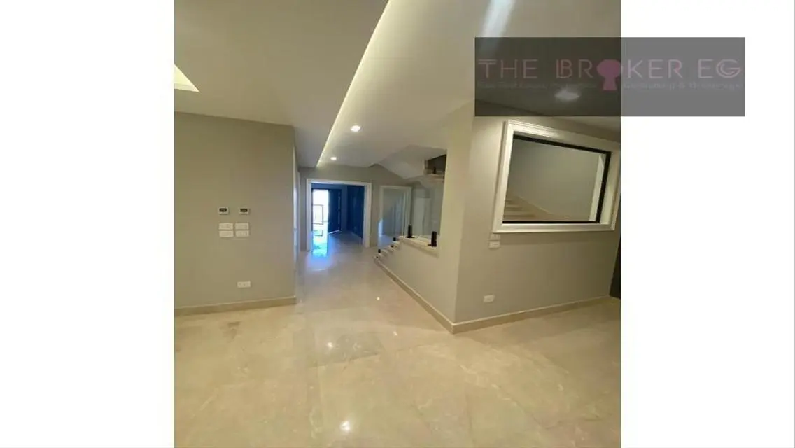 Luxury Apartment with 550 Sqm Space and Community Pool