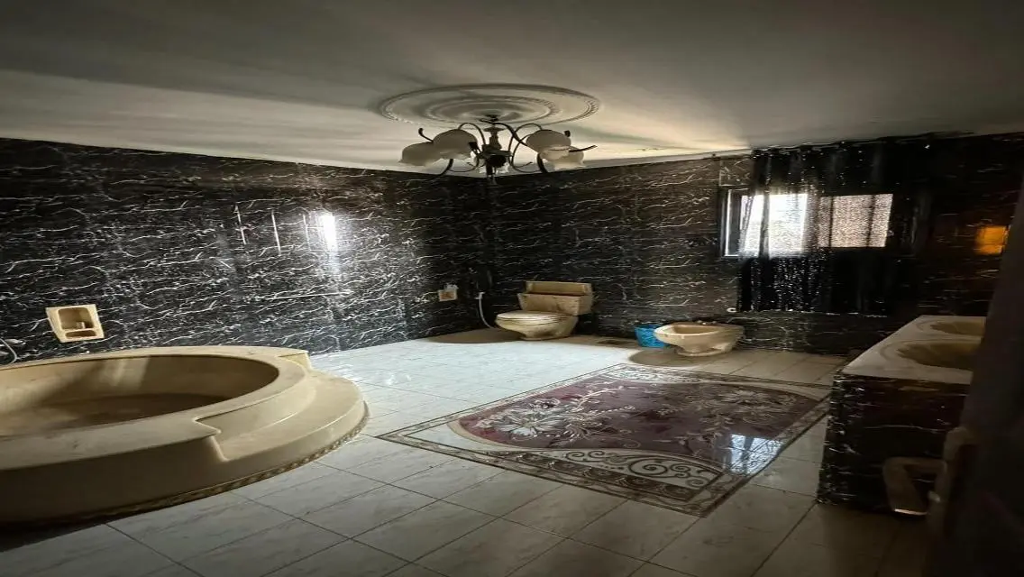Exceptional Office for Rent - 400 Square Meters