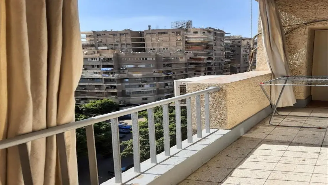 شقة فاخرة للبيع في موقع متميز