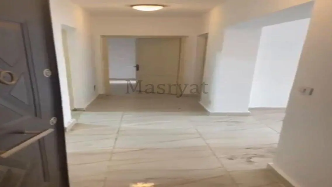 Luxurious Apartment with 15000 Square Meters, Balcony, and Security Guard