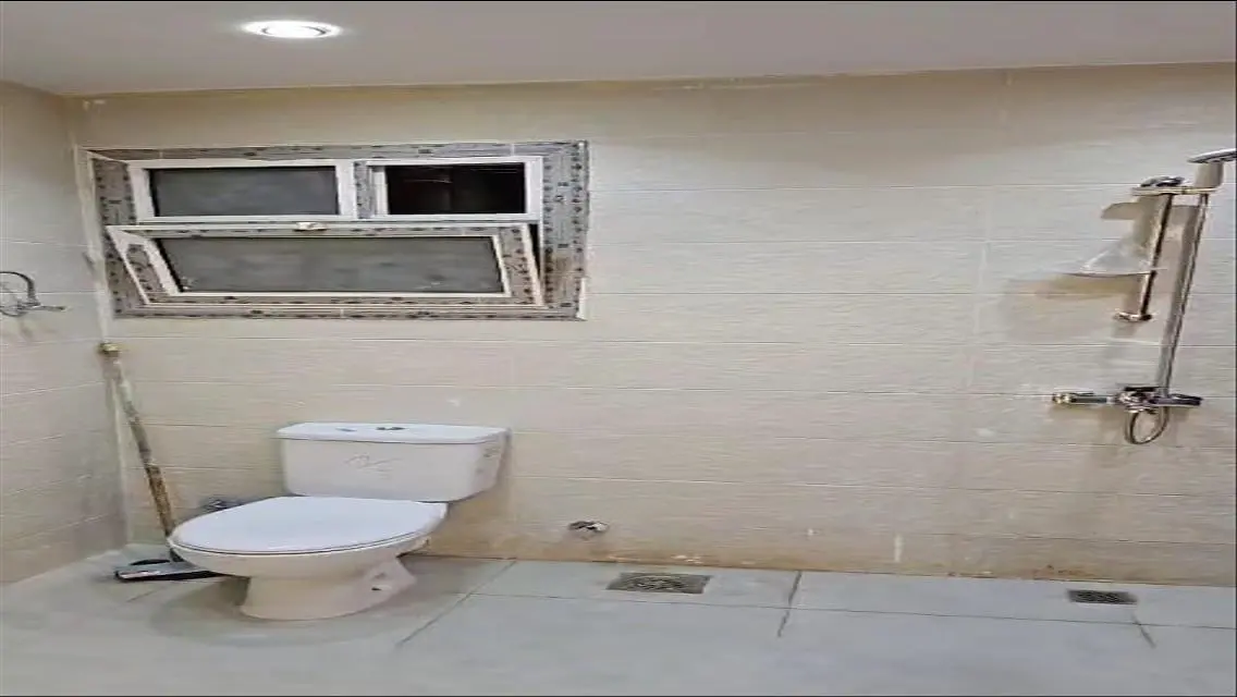 فرصة استثمارية رائعة بمساحة متر في قلب المدينة