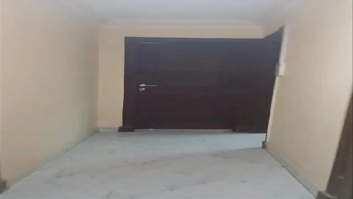 Modern Office for Rent - 40 Square Meters with Excellent Amenities