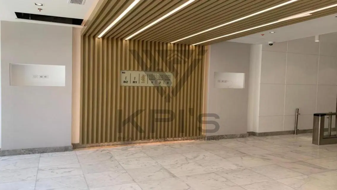 شقة رائعة بسعر مغري وبمساحة واسعة