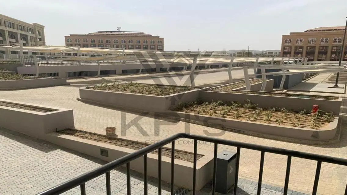 شقة رائعة بسعر مغري وبمساحة واسعة