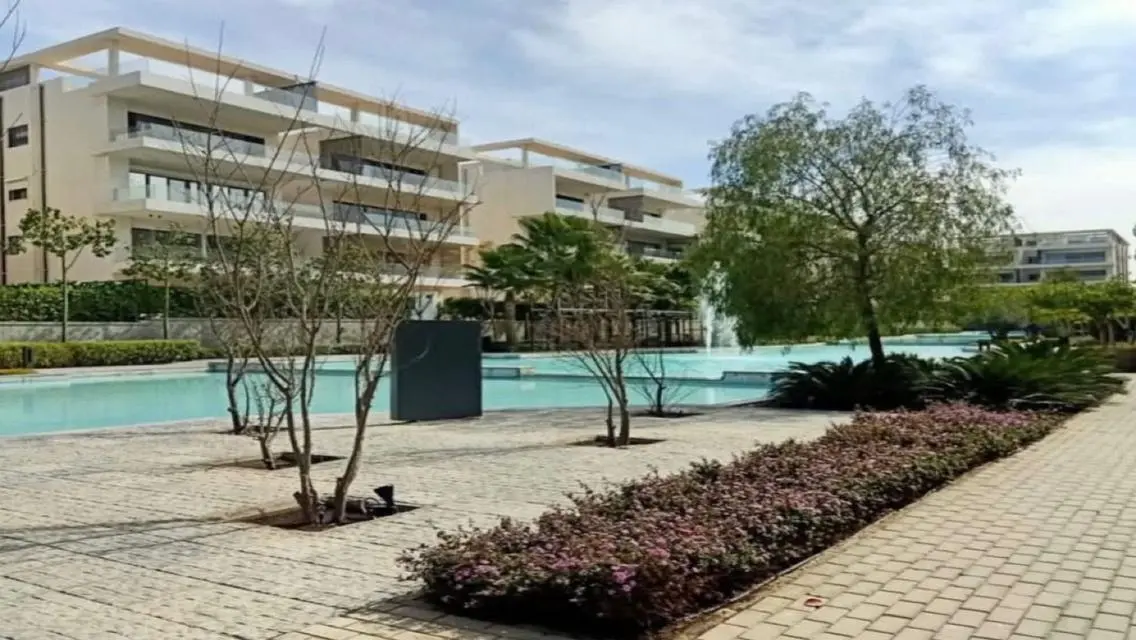 Luxury Apartment for Rent with Spacious Amenities