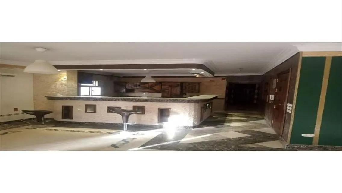 Luxury Apartment with Large Space and Elegant Lobby
