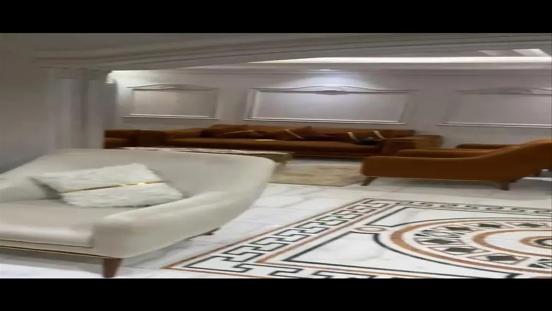 شقة فاخرة للبيع بمساحة واسعة