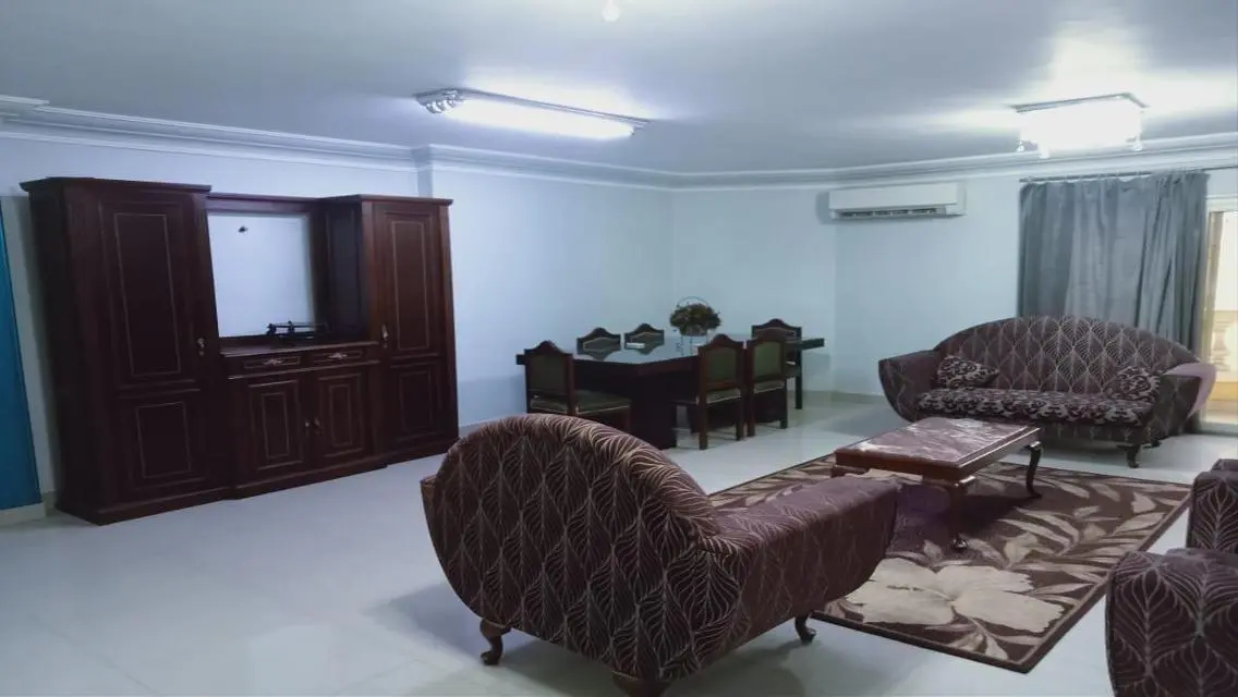 Stunning Green House for Rent in Ganna Ahmed