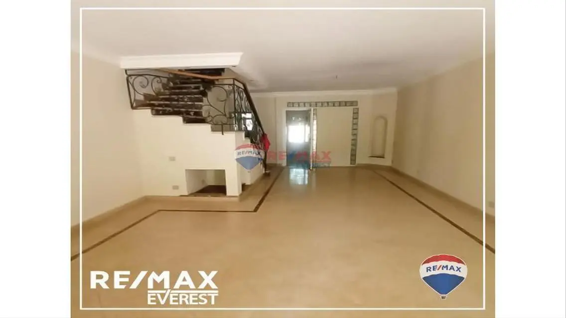 Luxury Villa for Sale with Swimming Pool and Private Garden