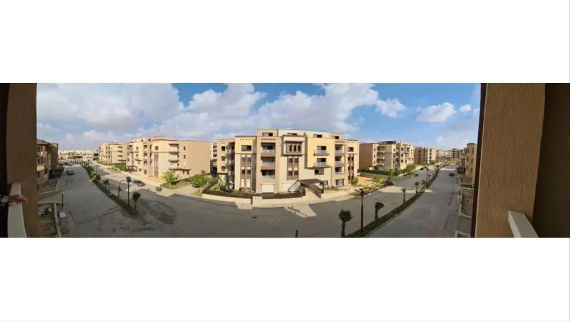 Luxury Villa with Spacious Area in the Heart of the City