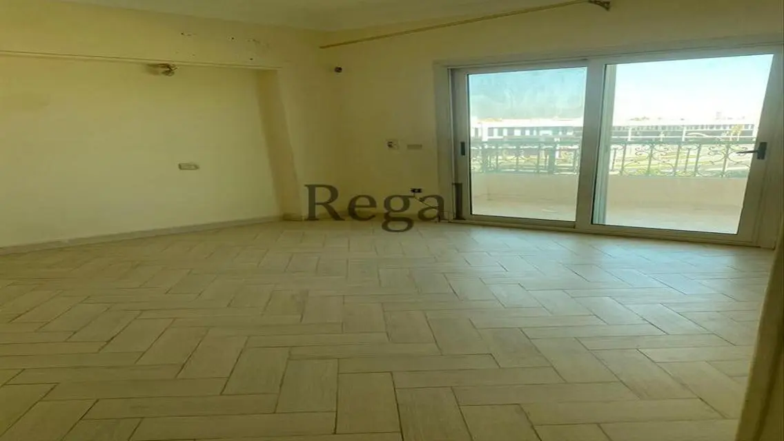 West Gate: Luxury Apartment with Modern Finishes
