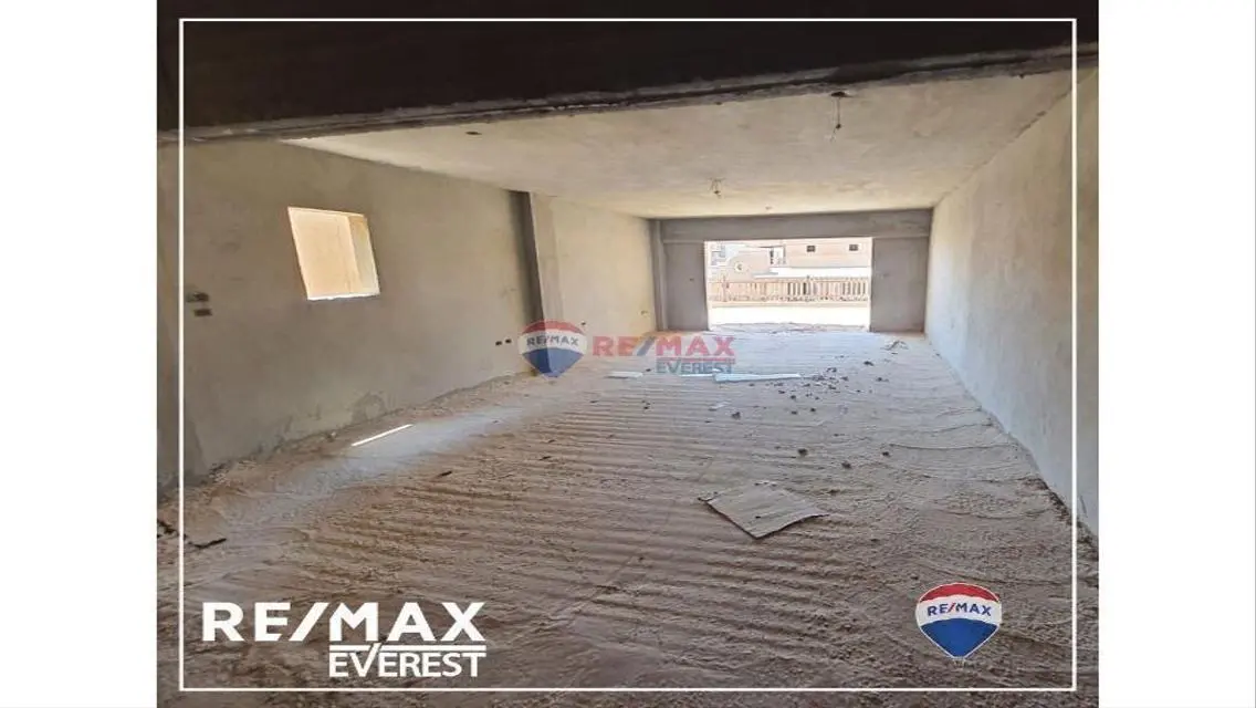 فيلا فاخرة بمساحة واسعة مع شرفة وحديقة خاصة