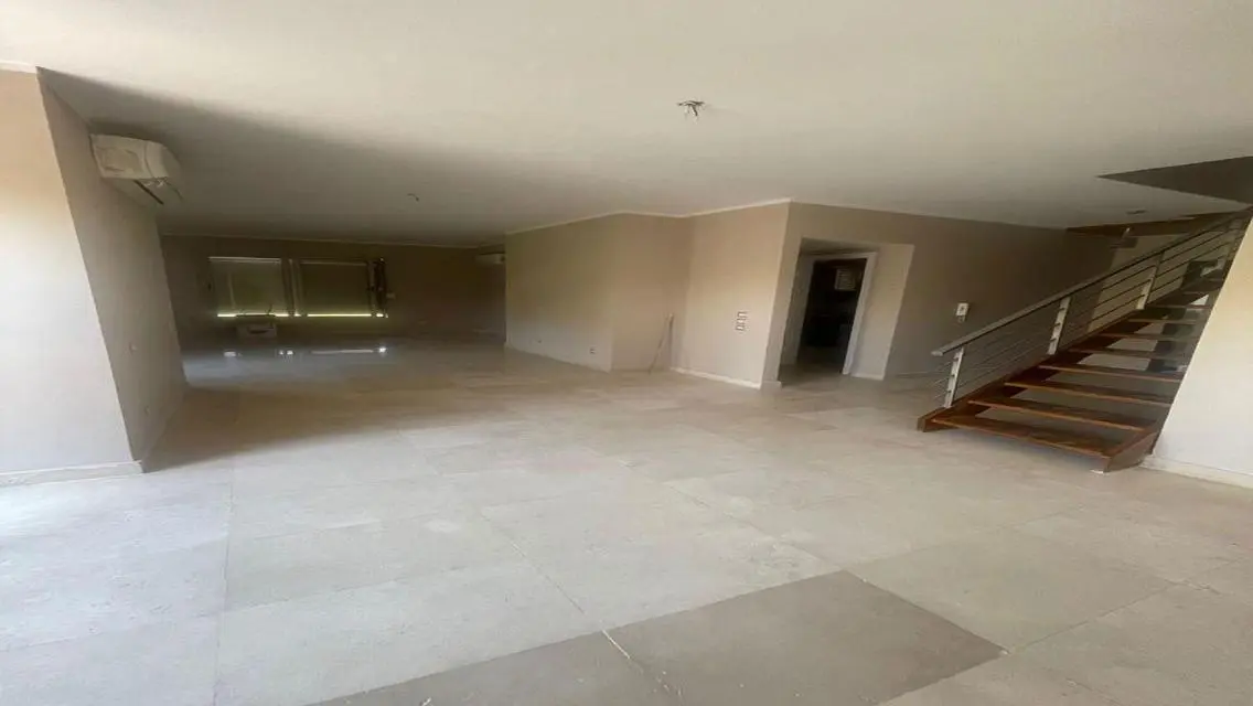Luxury Apartment in Palm Parks