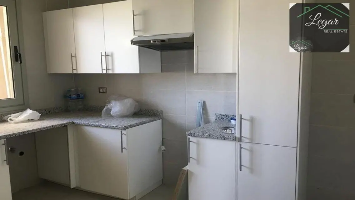شقة فاخره في بالم بارك بمساحة 475 متر