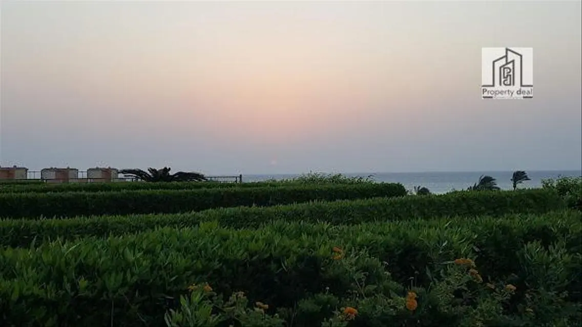 Experience Luxury Living with Our Waterfront Properties