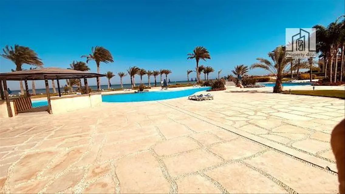 Experience Luxury Living with Our Waterfront Properties