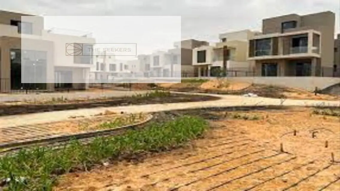 Luxury Villa for Sale with Private Garden and Pool