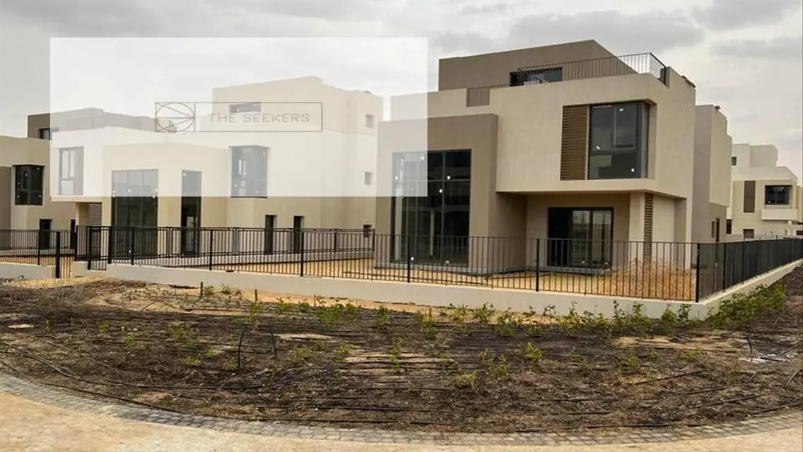 Luxury Villa for Sale with Private Garden and Pool
