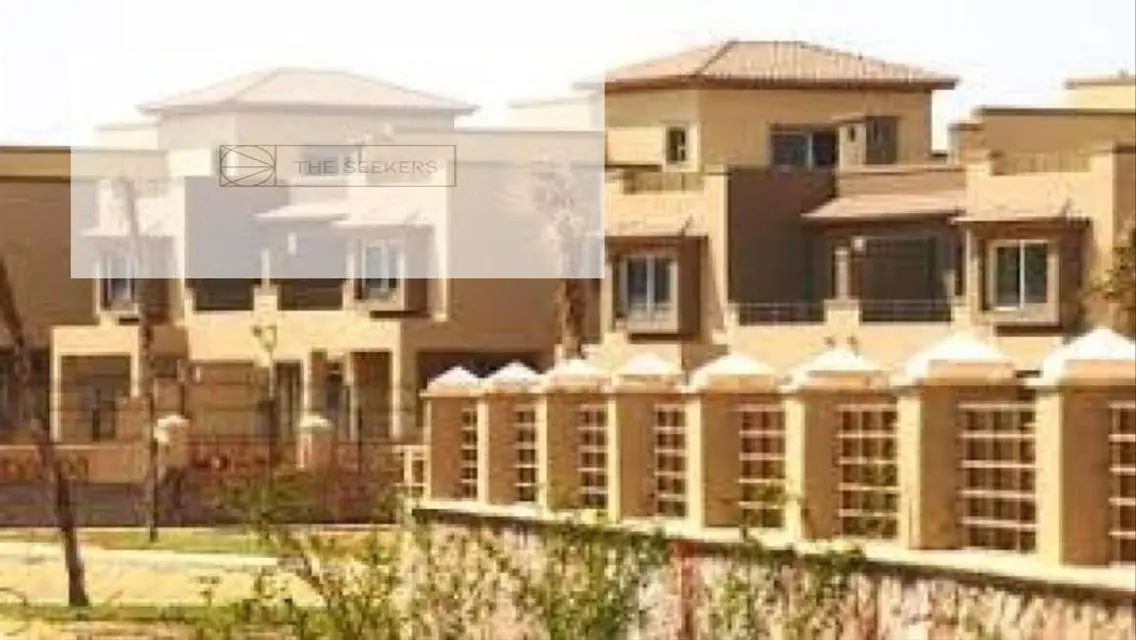 Luxury Home with Private Garden and Pool For Sale