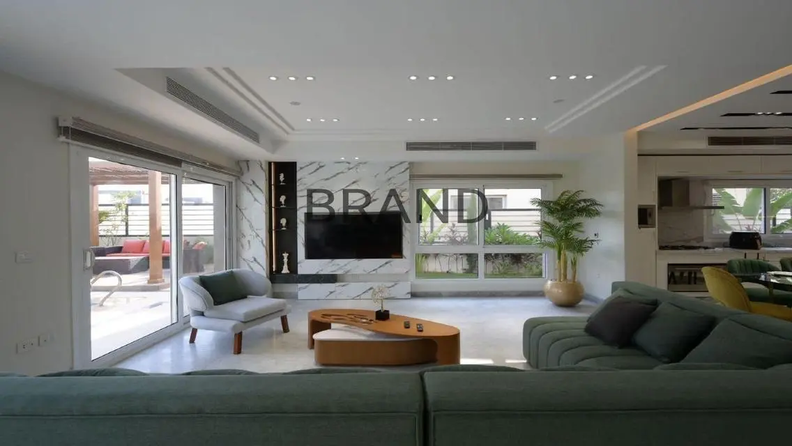 Luxurious Villa for Sale on 800 Sqm with Premium Amenities
