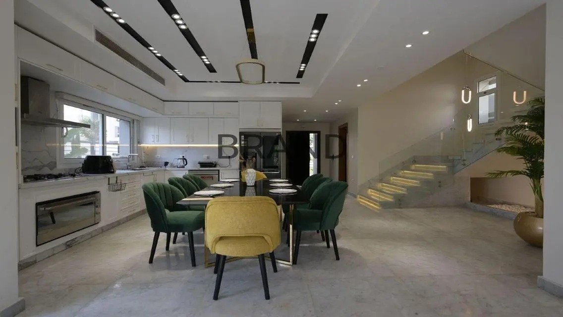 Luxurious Villa for Sale on 800 Sqm with Premium Amenities