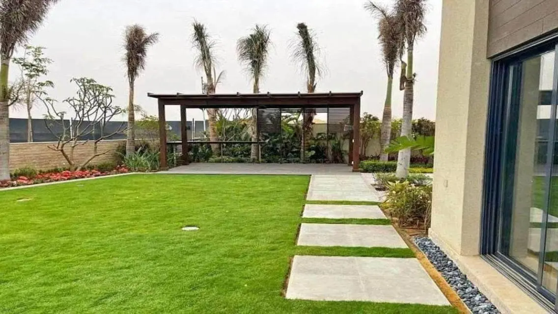 Exceptional 170m Apartment with Full Amenities