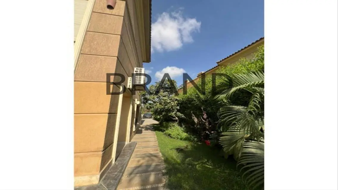 Luxury Villa for Sale with Shared Pool