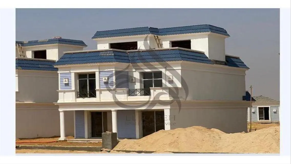 Luxury Villa for Sale with Stunning Lake View