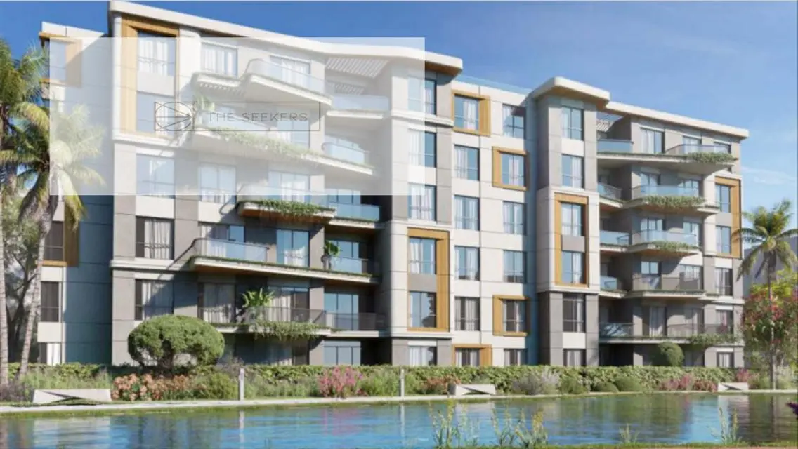 Luxury Apartment Overlooking Lakes