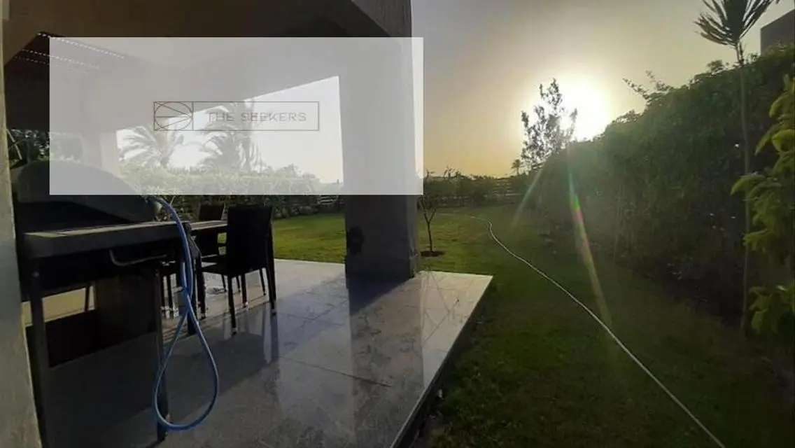 فيلا فاخرة بمساحة متر مربع للبيع