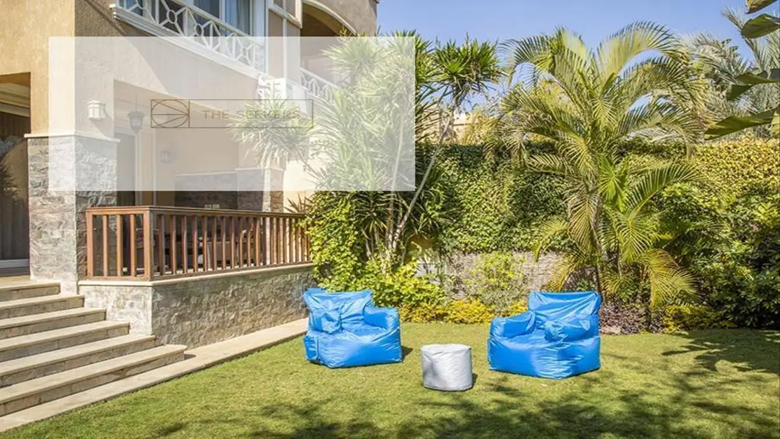 Luxurious Villa for Sale in Lakeside Area with Modern Design
