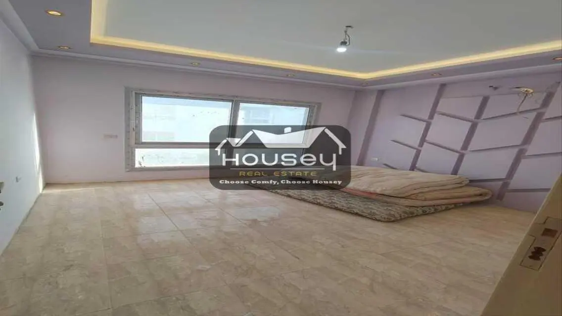 Luxury Villa in Hyde Park