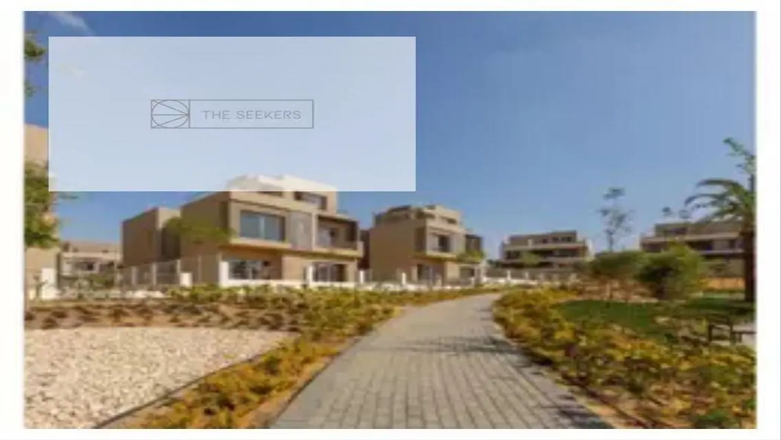 Luxurious Villa with Private Pool and Garden in the Heart of the City