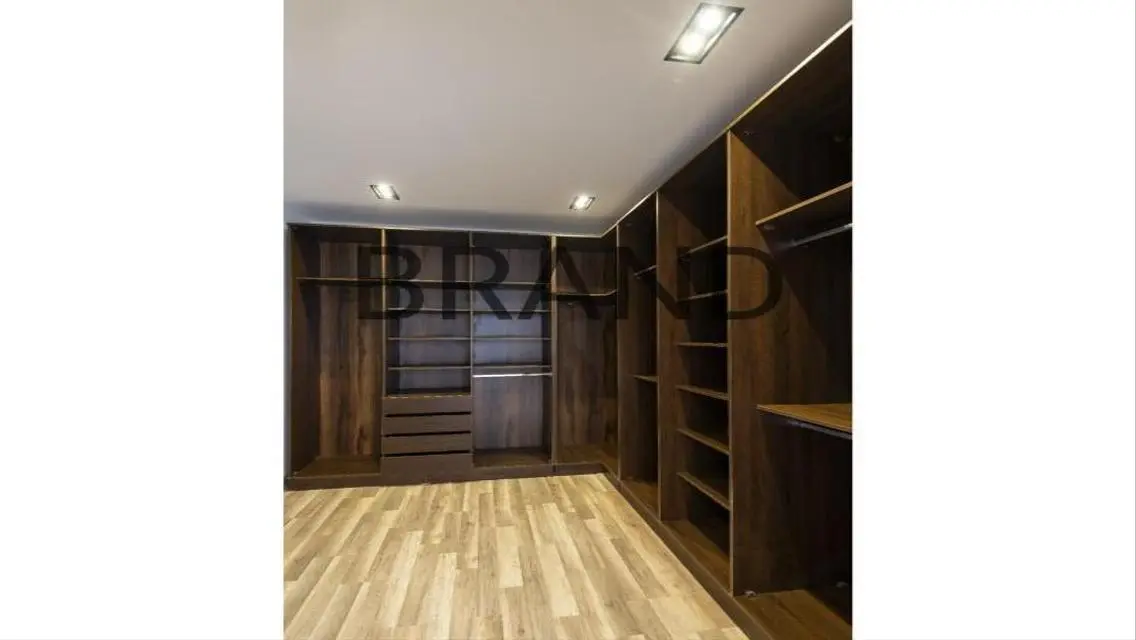 Luxury Villa for Sale - 1000 sqm with 5 Bedrooms