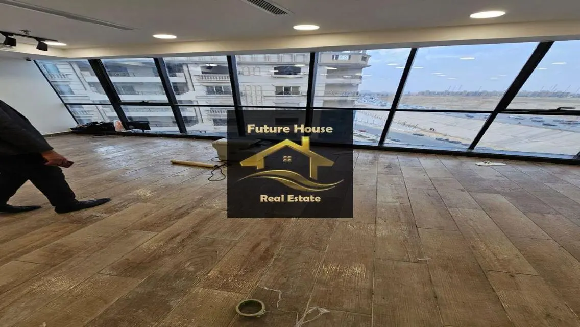 Ready-to-Move Open Area - Great Opportunity