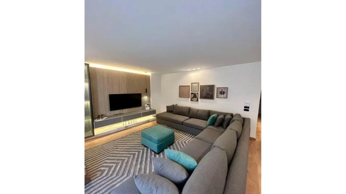 Luxury Apartment with 136sqm in a Prime Location