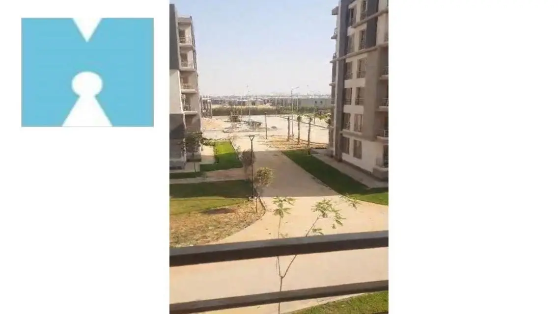 شقة فاخرة للبيع بإطلالة على البحيرات