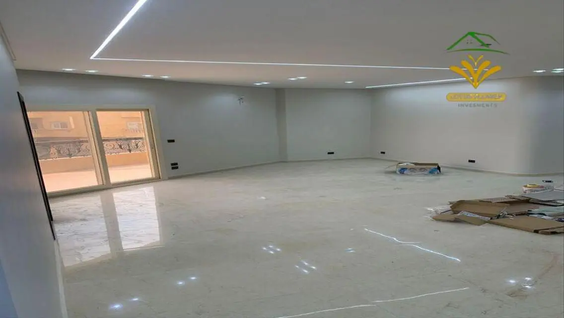 شقة فاخرة بمساحة 230 متر