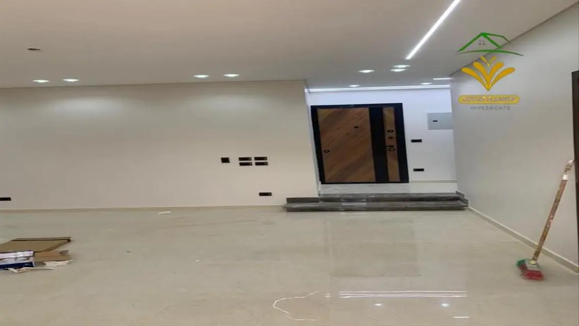 شقة فاخرة بمساحة 230 متر
