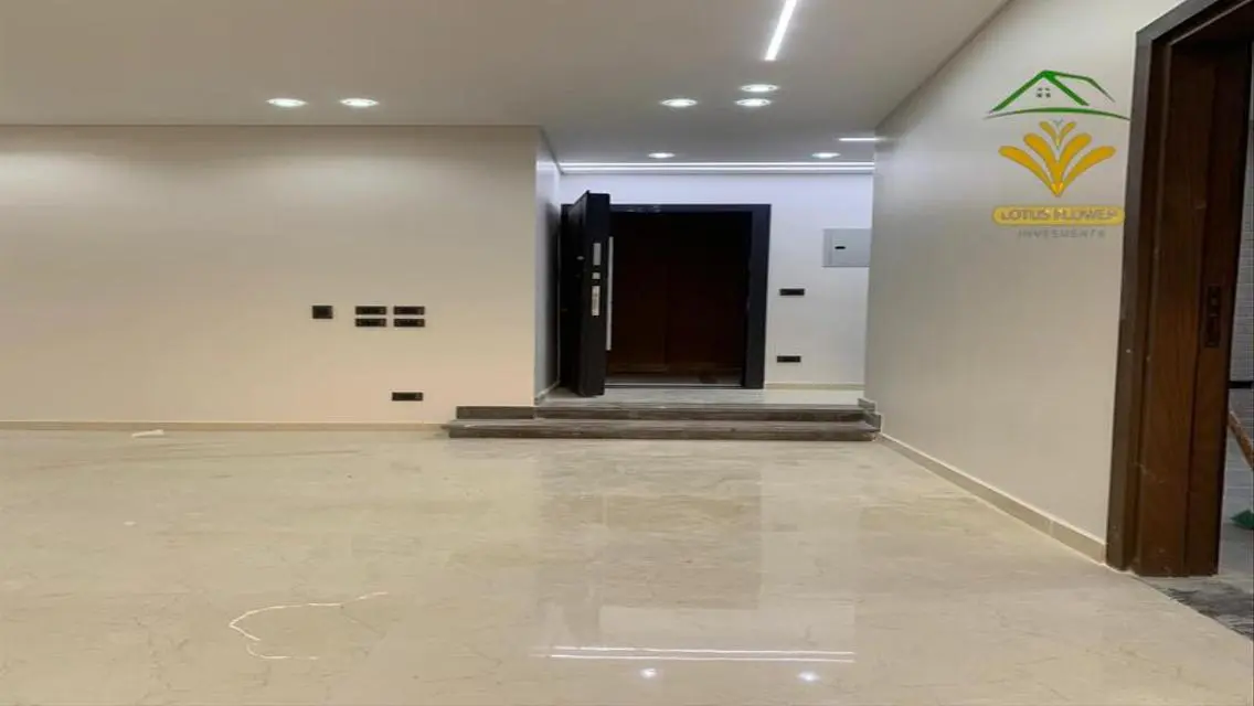 شقة فاخرة بمساحة 230 متر