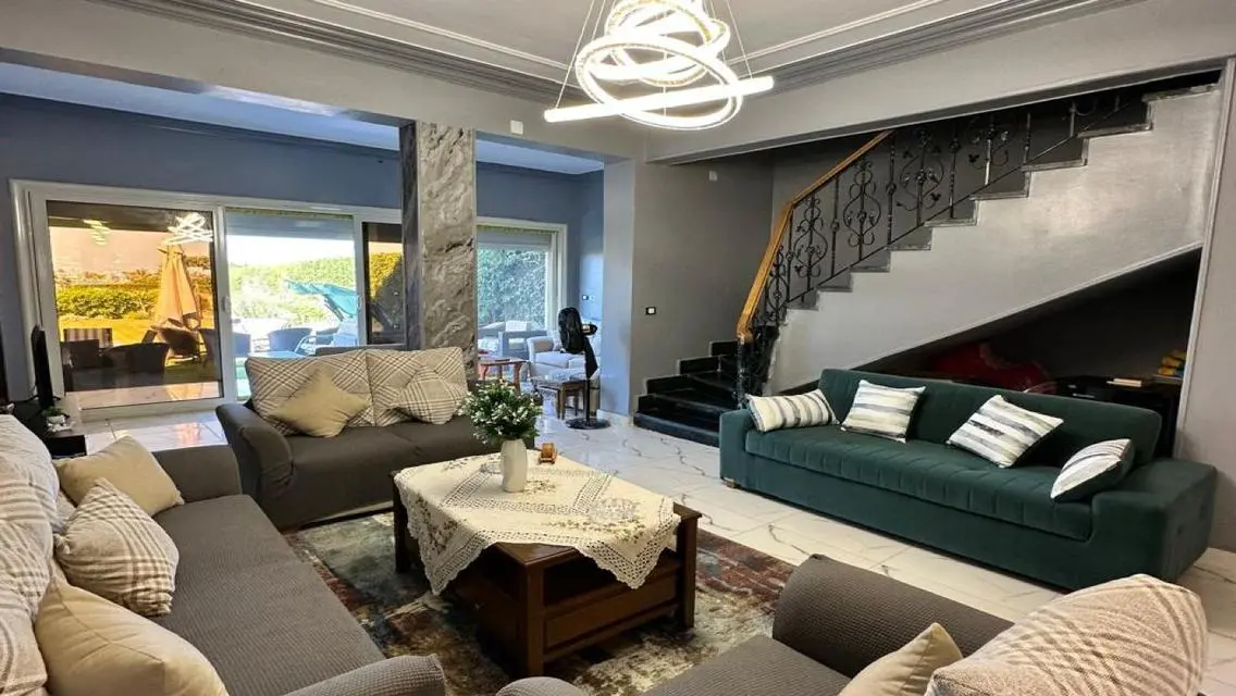 Luxury Apartment for Sale, 250 sqm in a Prime Location