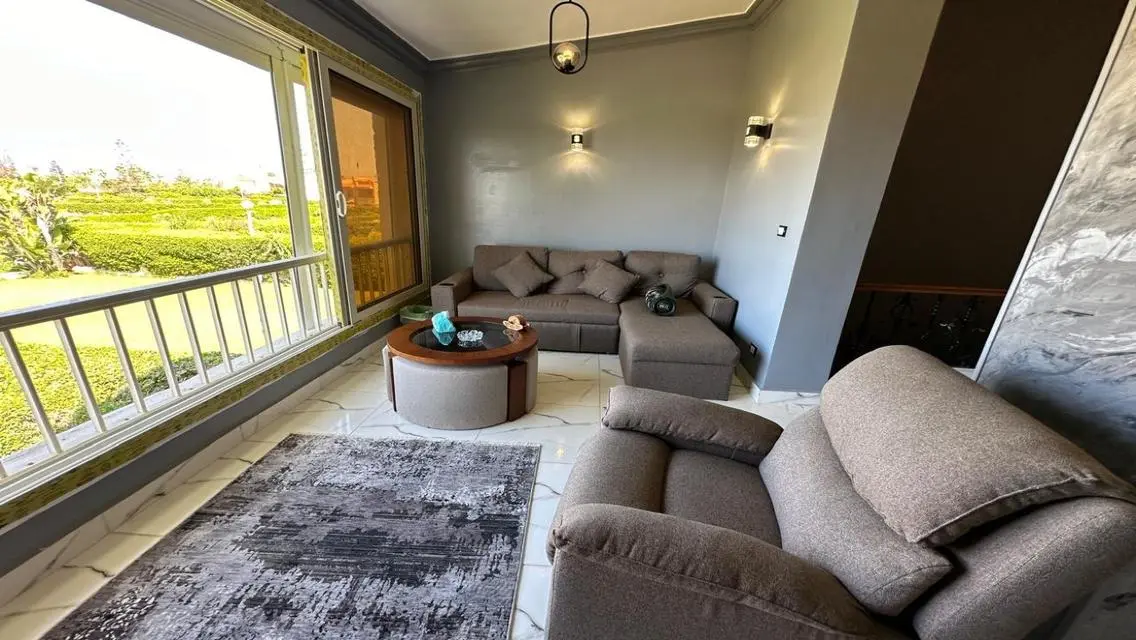 Luxury Apartment for Sale, 250 sqm in a Prime Location