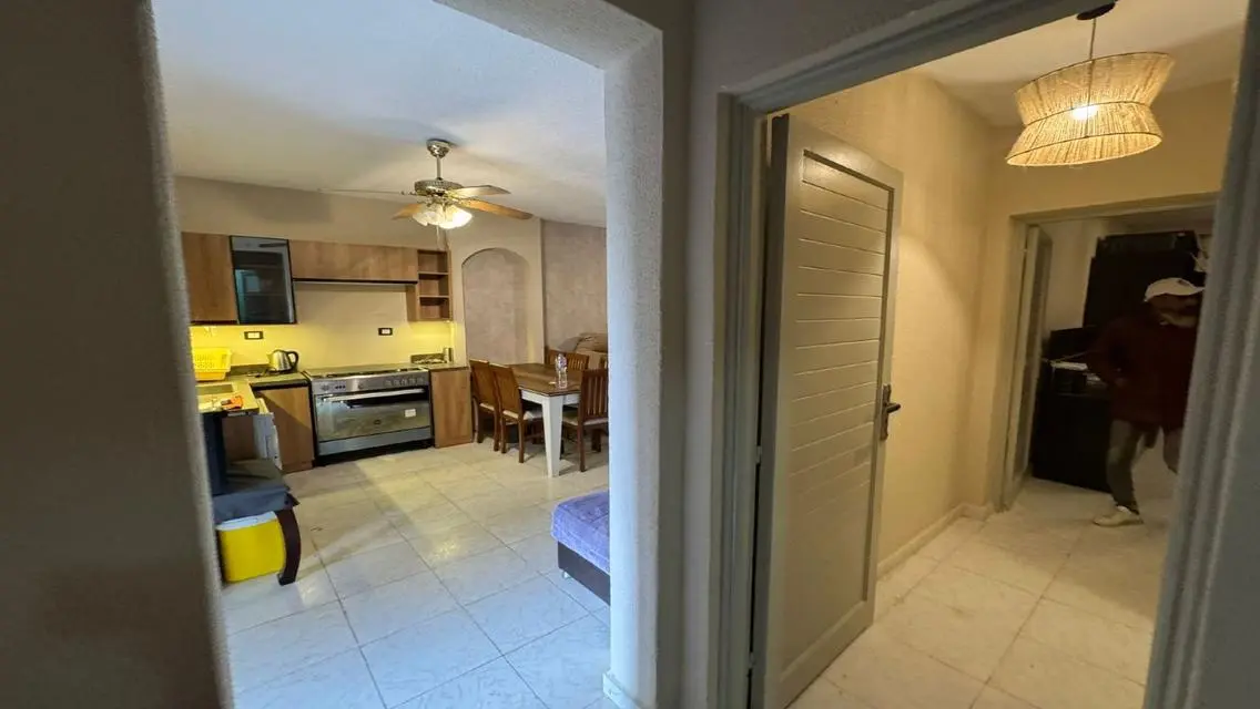 Luxury Apartment for Sale - 6 Bedrooms and 3 Bathrooms