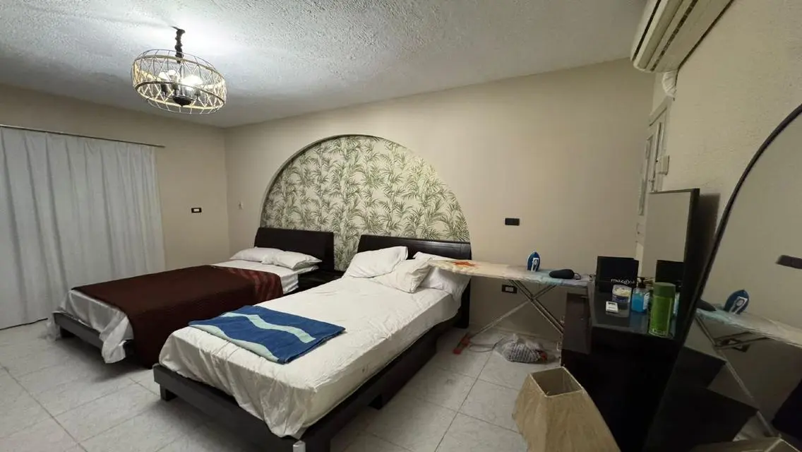 Luxury Apartment for Sale - 6 Bedrooms and 3 Bathrooms