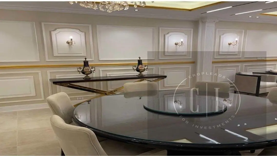 Luxurious Apartment 192 m² with Private Garden and Pool