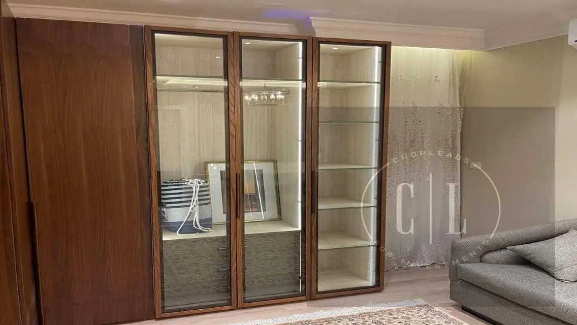 Luxurious Apartment 192 m² with Private Garden and Pool